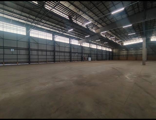 5,861M² WAREHOUSE TO LET IN GOSFORTH PARK